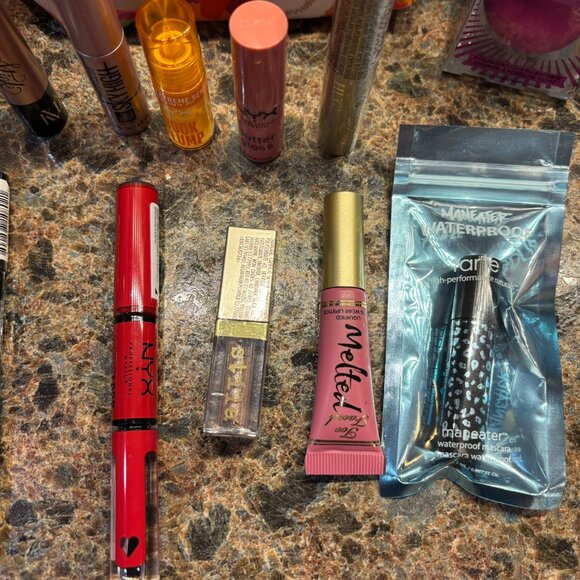 New Multi Brand Makeup Lot Bundle KVD Tarte Stila Too Faced Benefit Samples - Picture 3 of 6